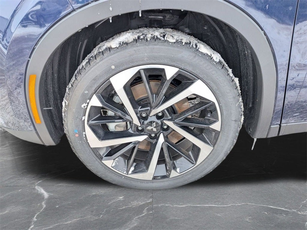 2025 Mitsubishi Outlander PHEV SE