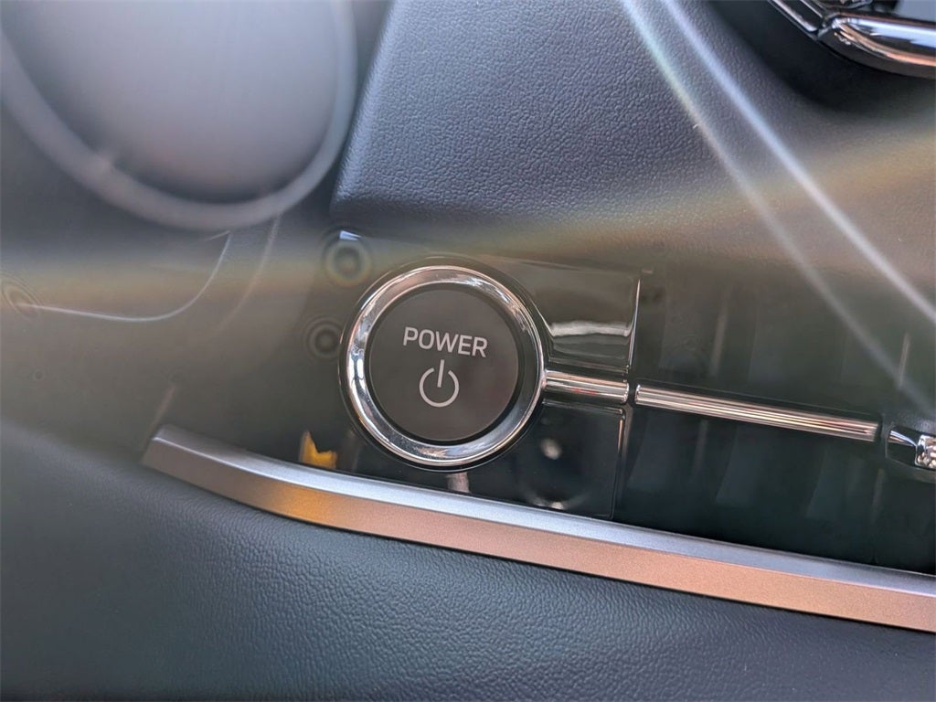 2025 Mitsubishi Outlander PHEV SE