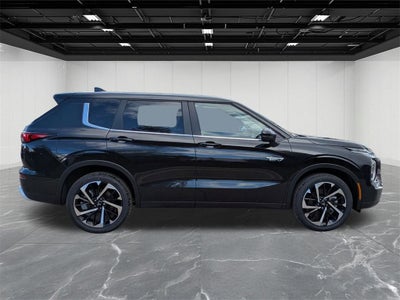 2025 Mitsubishi Outlander PHEV SE