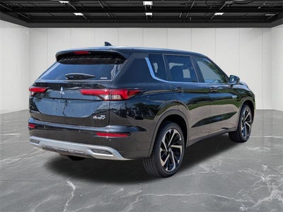 2025 Mitsubishi Outlander PHEV SE