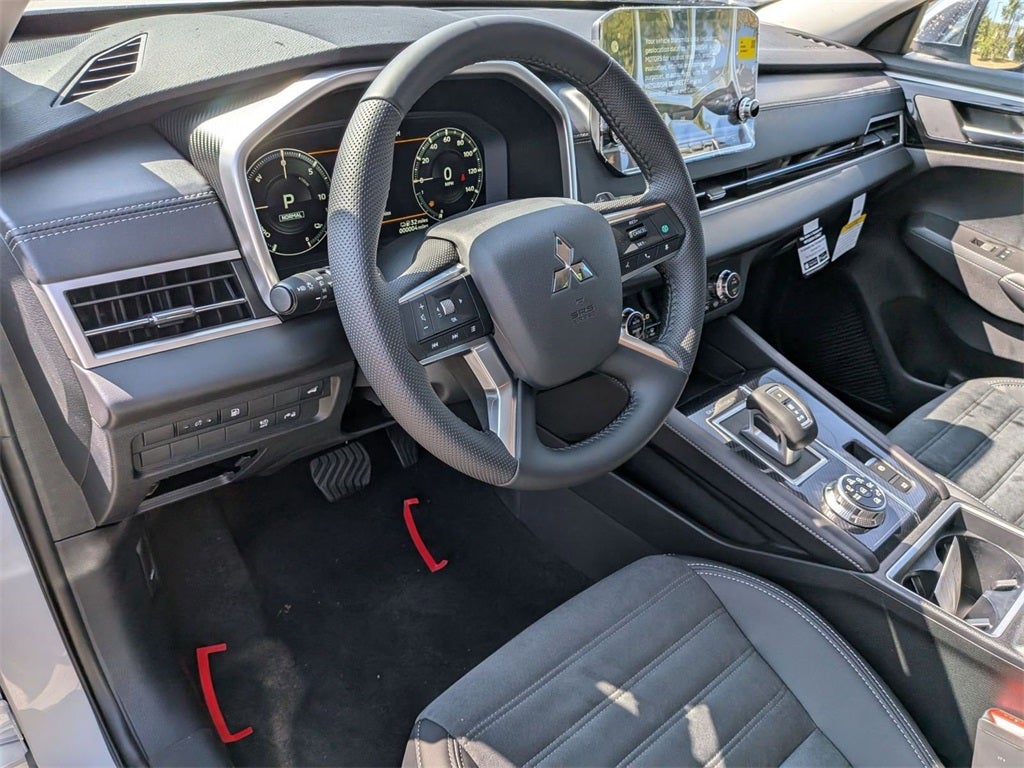 2025 Mitsubishi Outlander PHEV SE