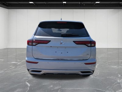 2025 Mitsubishi Outlander PHEV SE