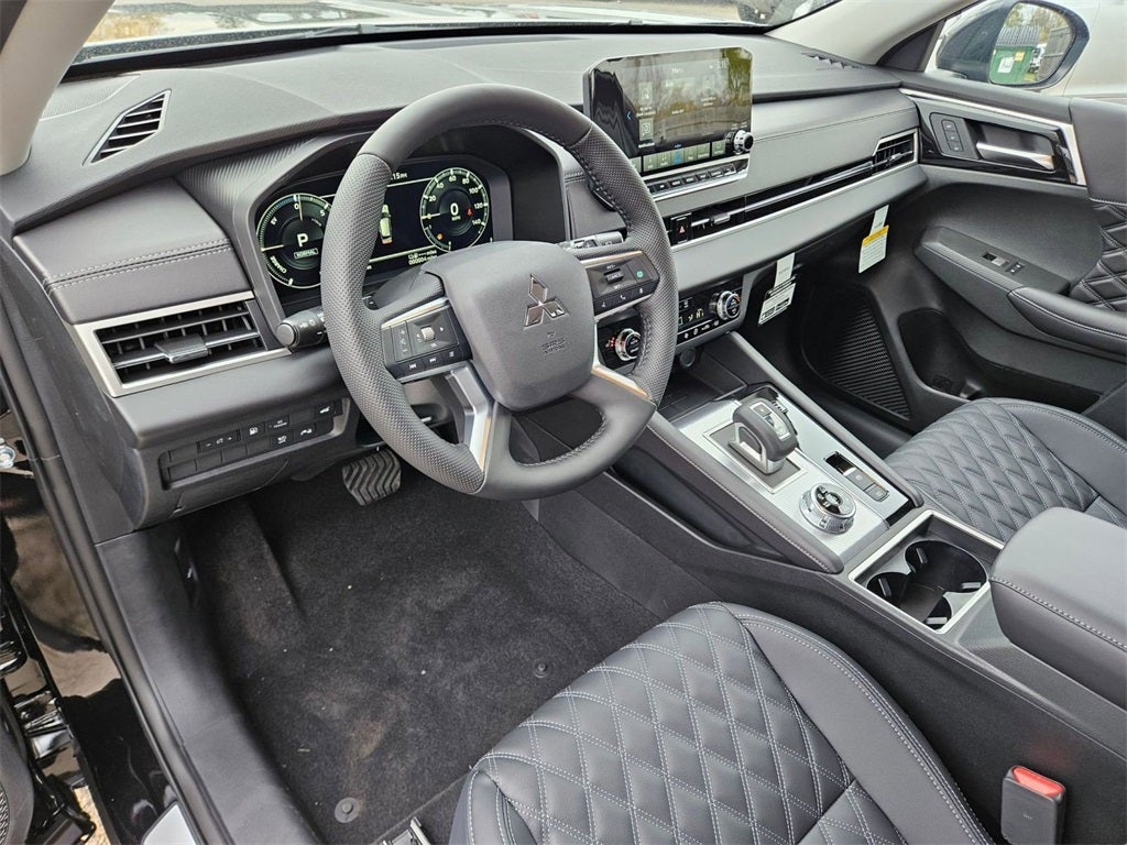 2025 Mitsubishi Outlander PHEV SEL