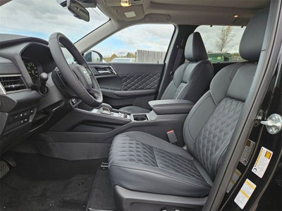 2025 Mitsubishi Outlander PHEV SEL