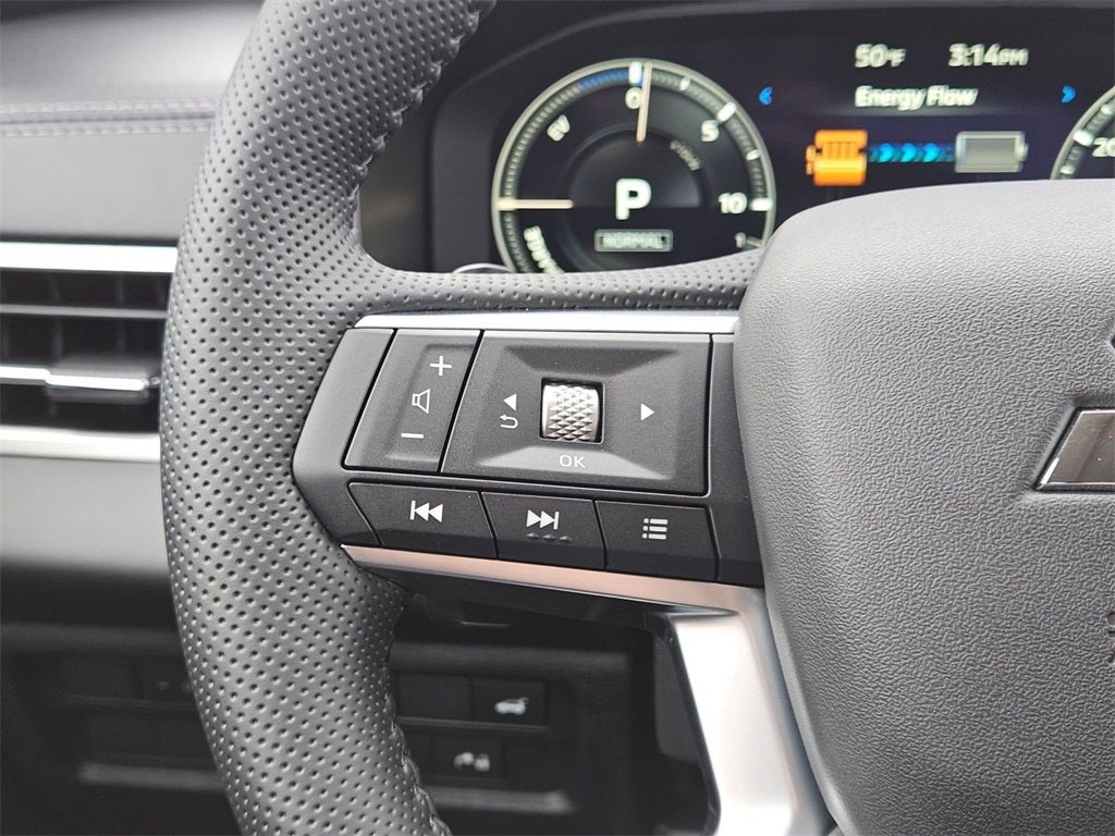 2025 Mitsubishi Outlander PHEV SEL