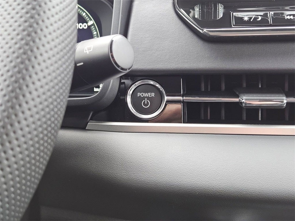 2025 Mitsubishi Outlander PHEV SEL