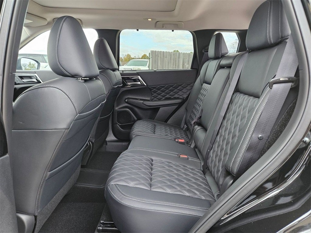 2025 Mitsubishi Outlander PHEV SEL