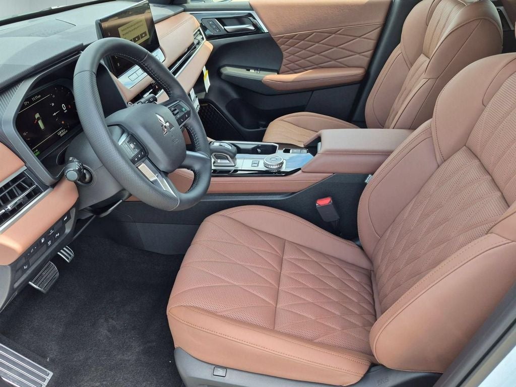 2026 Mitsubishi Outlander PHEV SEL