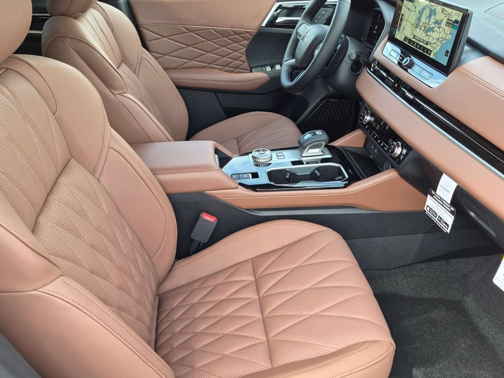 2026 Mitsubishi Outlander PHEV SEL
