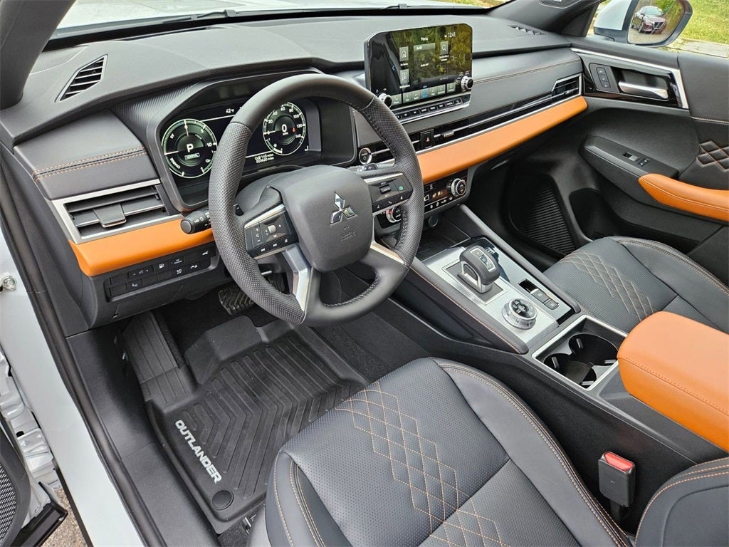 2025 Mitsubishi Outlander PHEV SEL