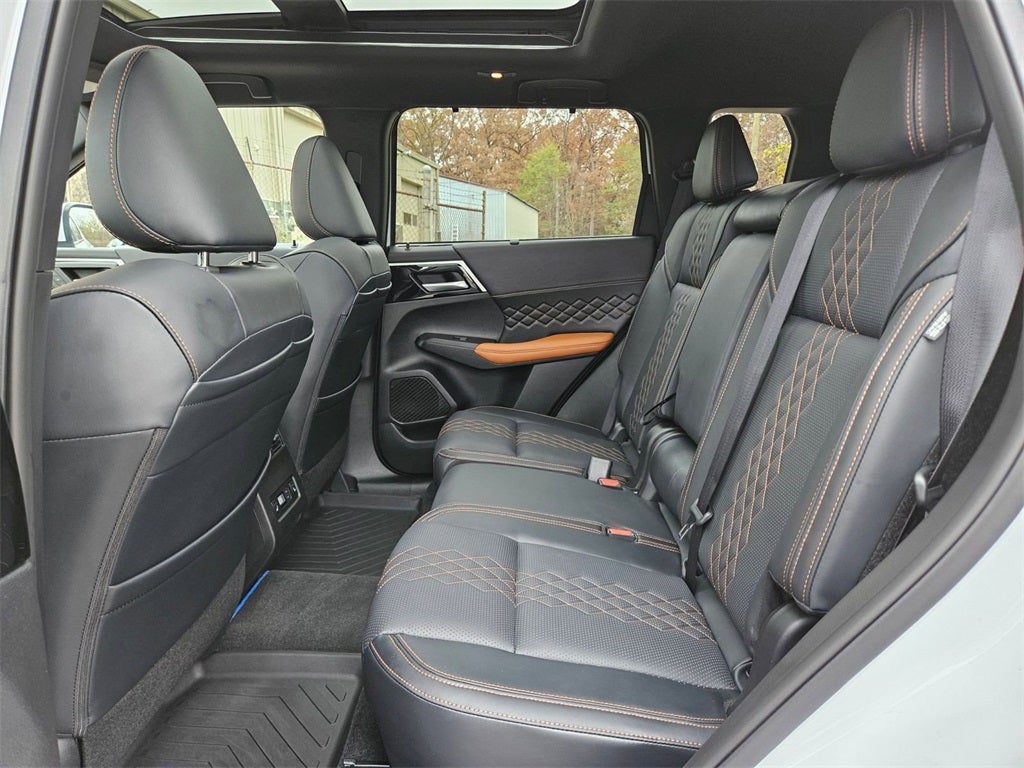 2025 Mitsubishi Outlander PHEV SEL