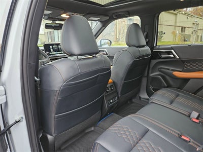 2025 Mitsubishi Outlander PHEV SEL