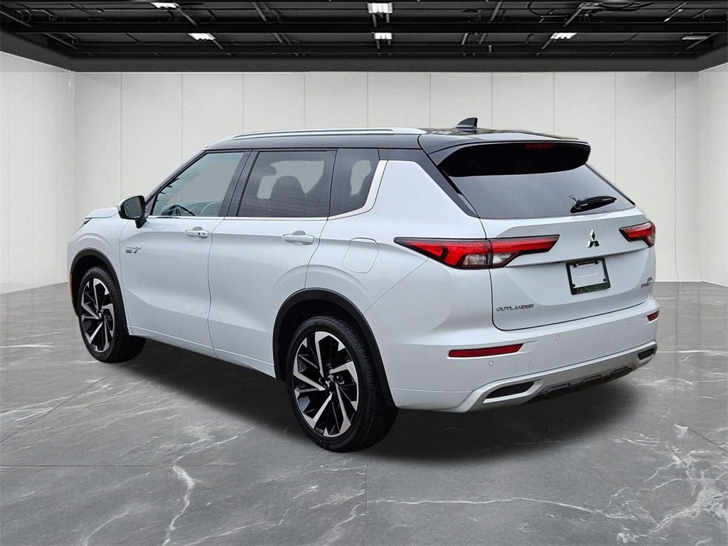 2025 Mitsubishi Outlander PHEV SEL