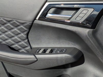 2025 Mitsubishi Outlander PHEV SEL