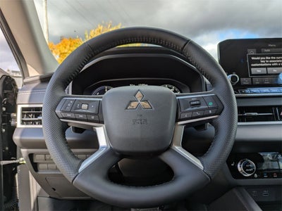 2025 Mitsubishi Outlander PHEV SEL