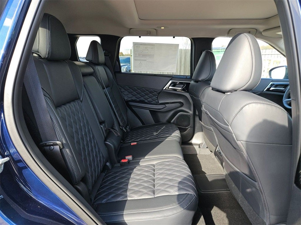 2025 Mitsubishi Outlander PHEV SEL