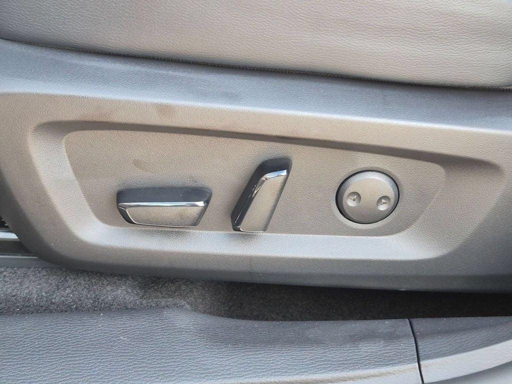 2026 Mitsubishi Outlander PHEV SEL