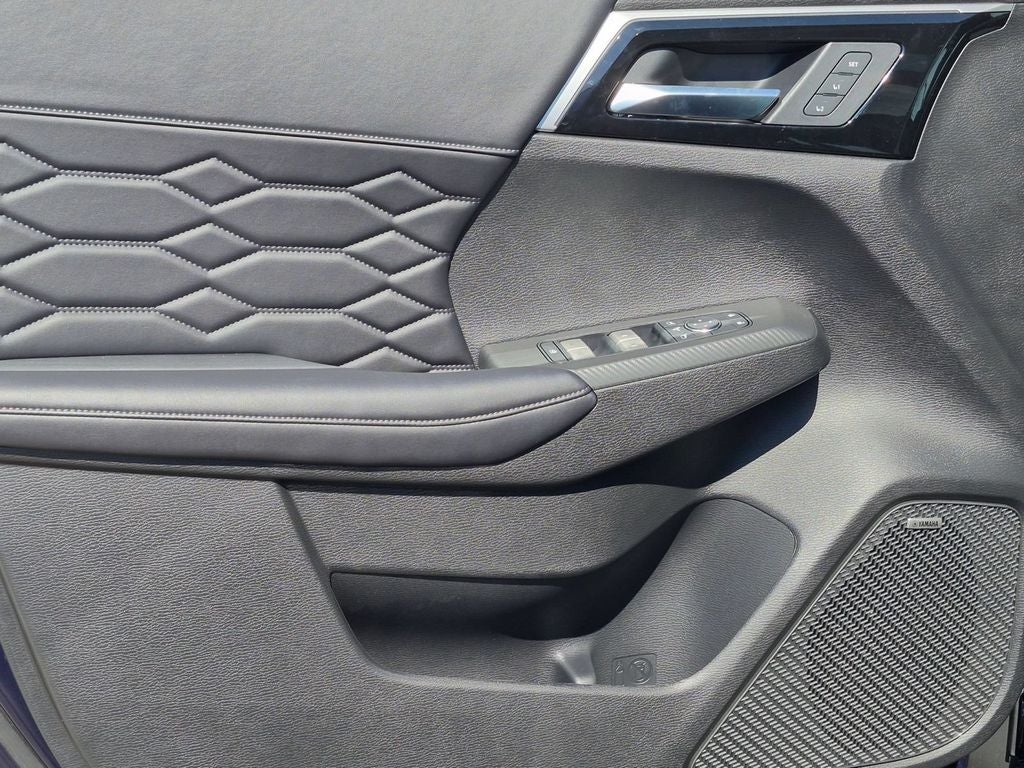 2026 Mitsubishi Outlander PHEV SEL