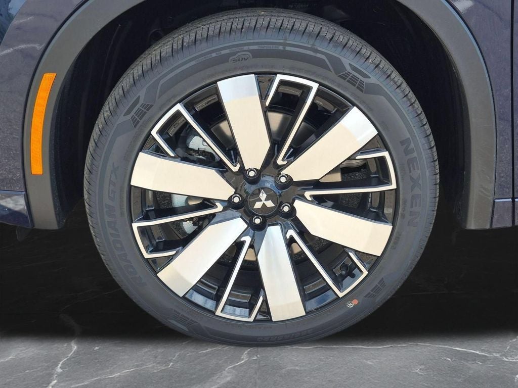 2026 Mitsubishi Outlander PHEV SEL