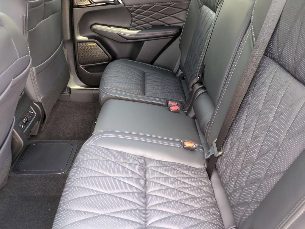 2026 Mitsubishi Outlander PHEV SEL BLACK EDITION