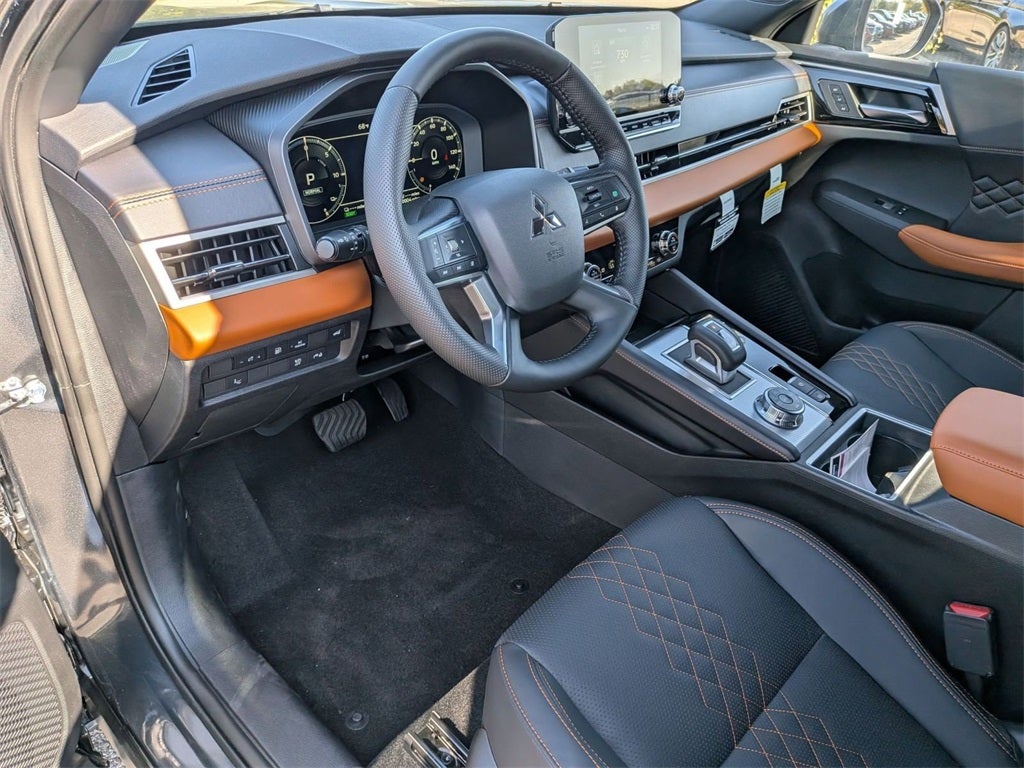 2025 Mitsubishi Outlander PHEV SEL