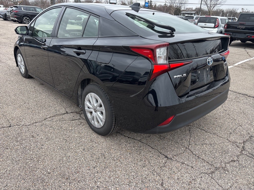 2021 Toyota Prius LE