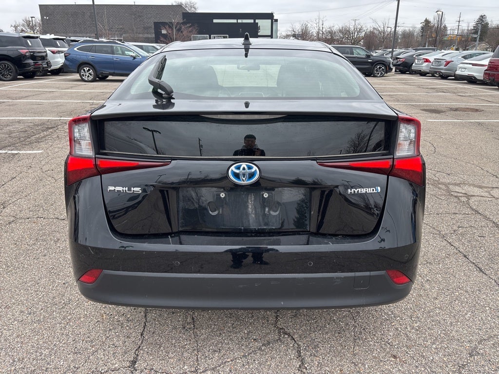 2021 Toyota Prius LE
