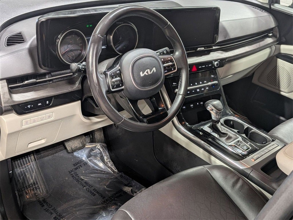 2024 Kia Carnival EX