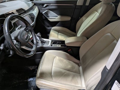 2020 Audi Q3 Premium quattro