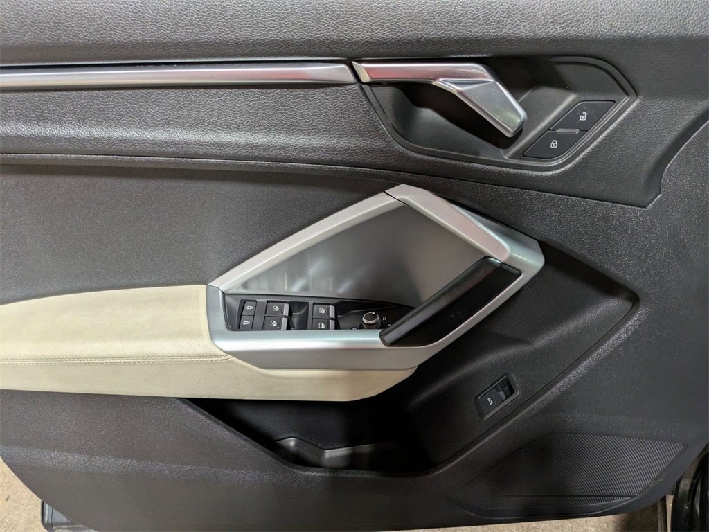 2020 Audi Q3 Premium quattro