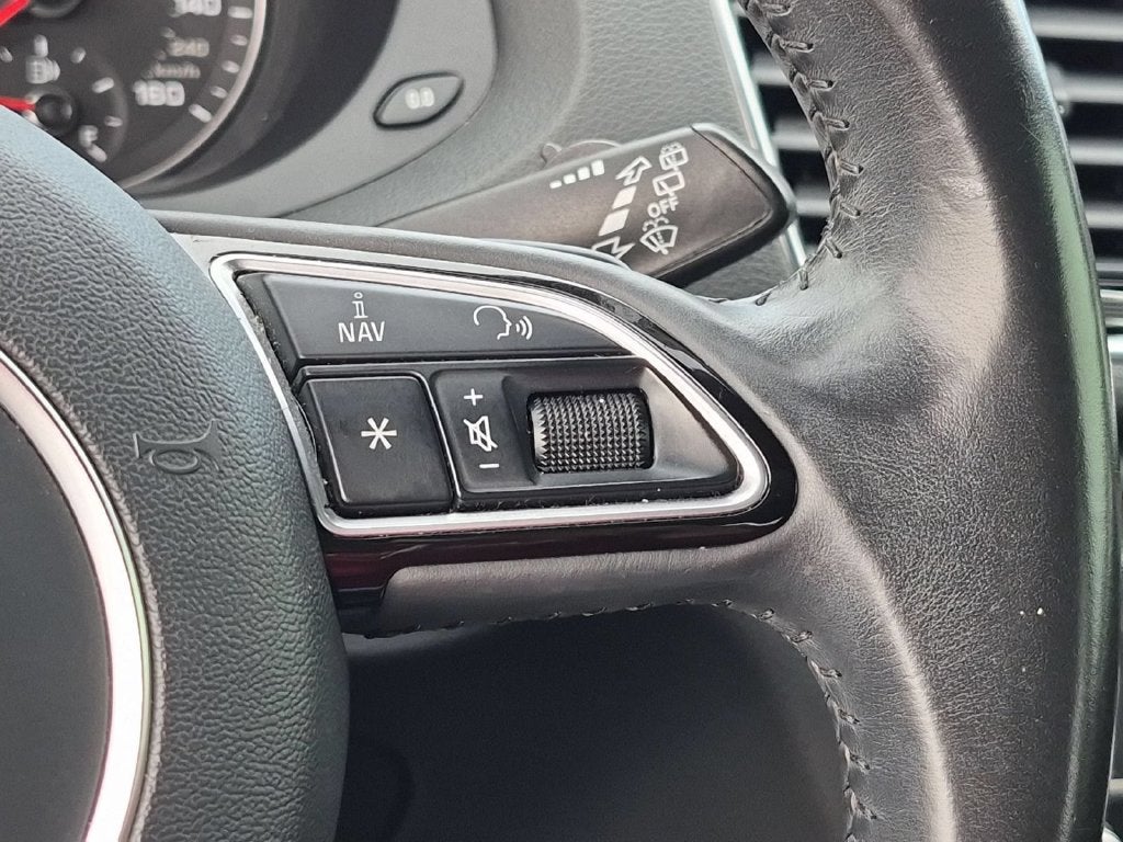 2016 Audi Q3 2.0T Prestige quattro