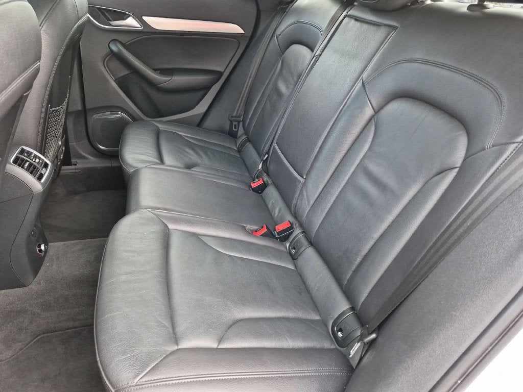 2016 Audi Q3 2.0T Prestige quattro