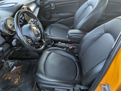 2017 MINI Hardtop 4 Door Cooper