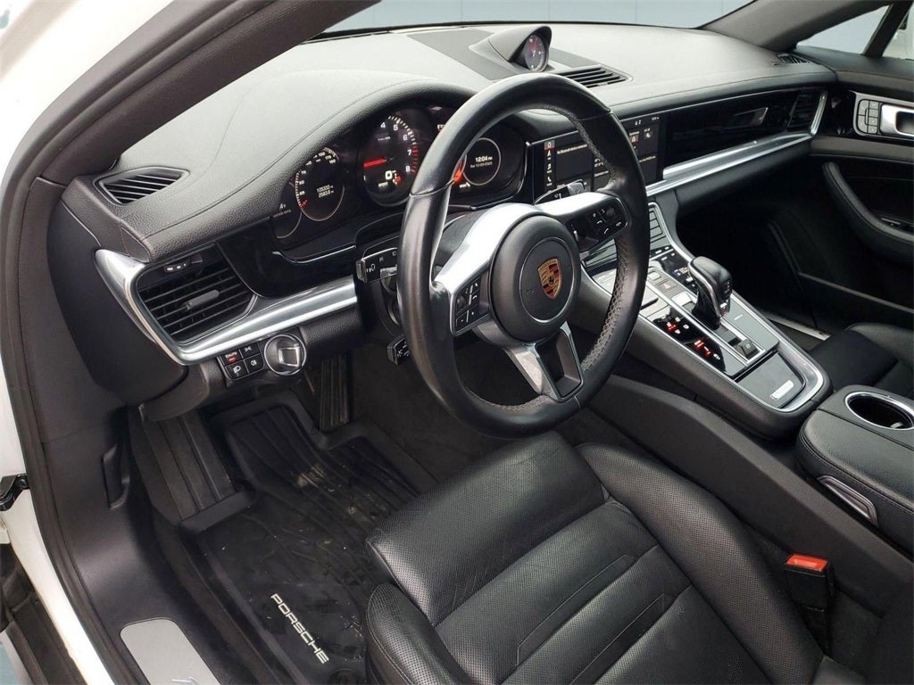 2018 Porsche Panamera 4