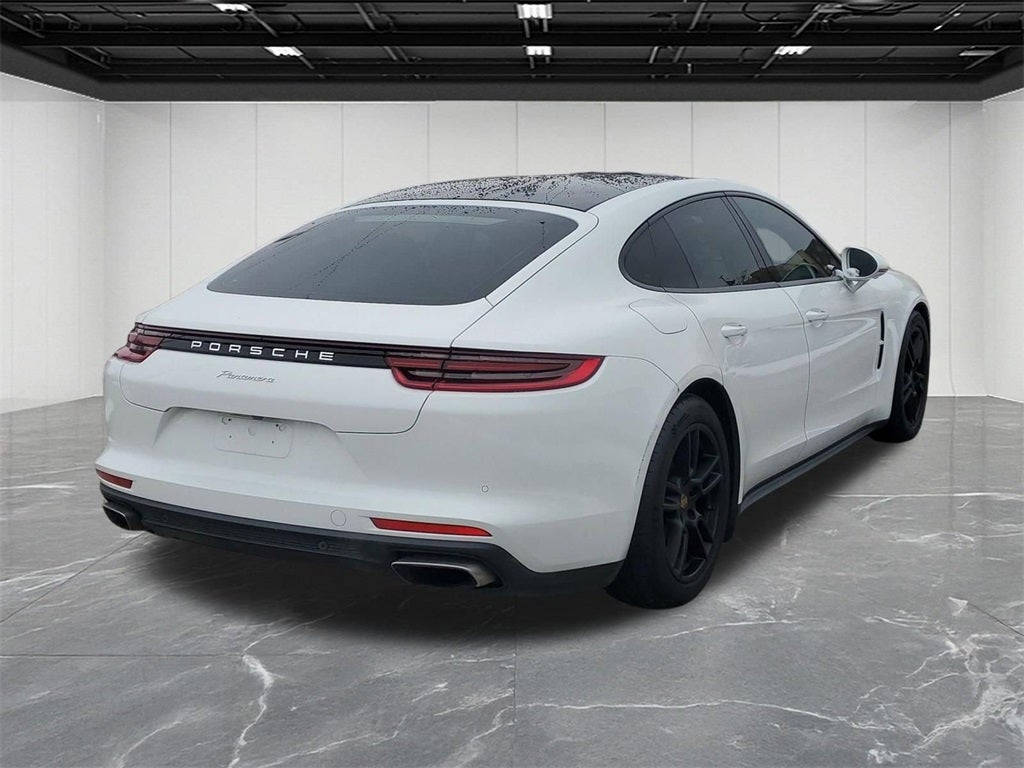 2018 Porsche Panamera 4