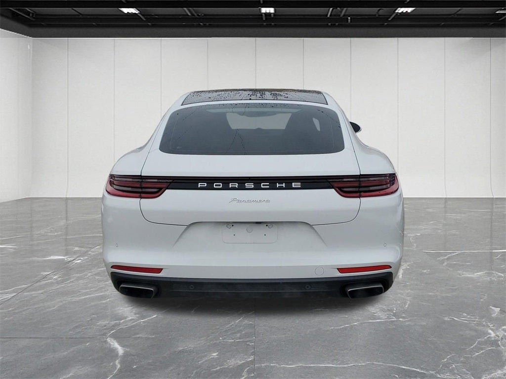 2018 Porsche Panamera 4