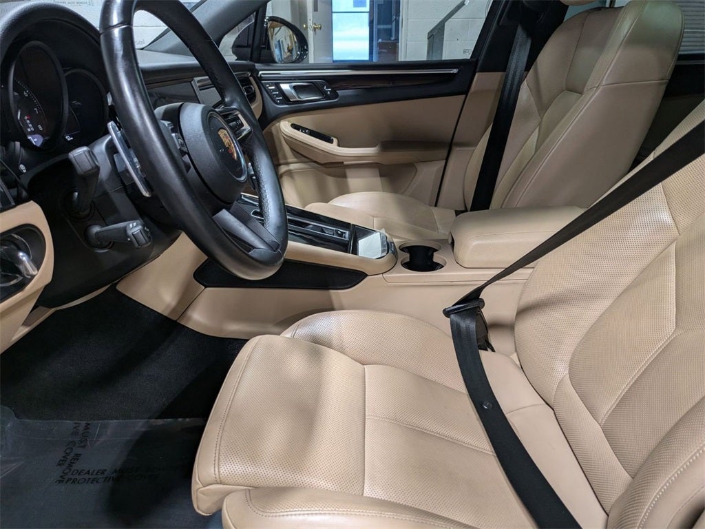 2022 Porsche Macan Base