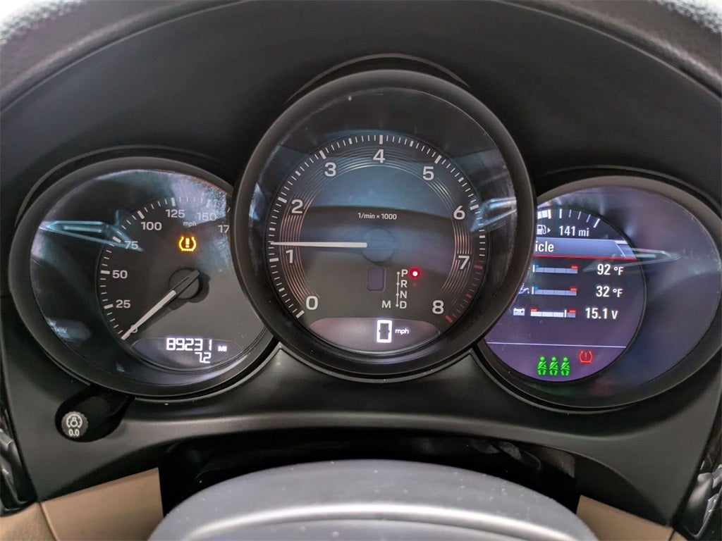 2022 Porsche Macan Base