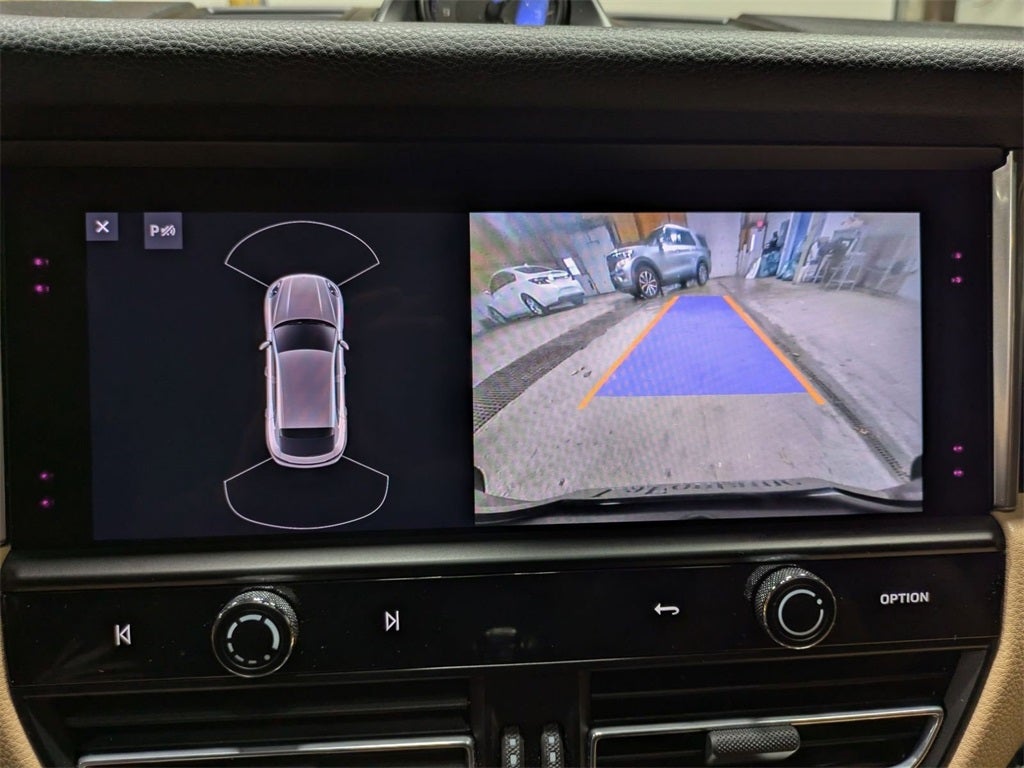 2022 Porsche Macan Base