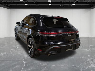 2022 Porsche Macan Base