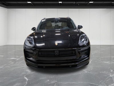 2022 Porsche Macan Base