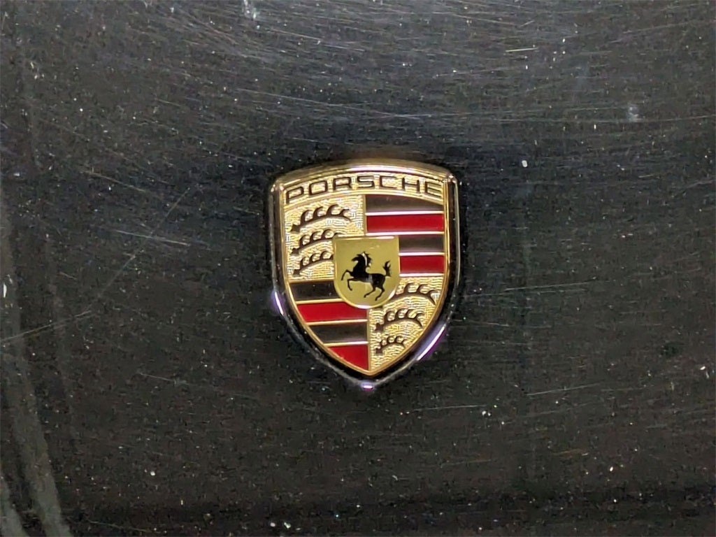 2022 Porsche Macan Base