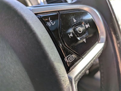 2016 Volvo XC90 Hybrid T8 Momentum