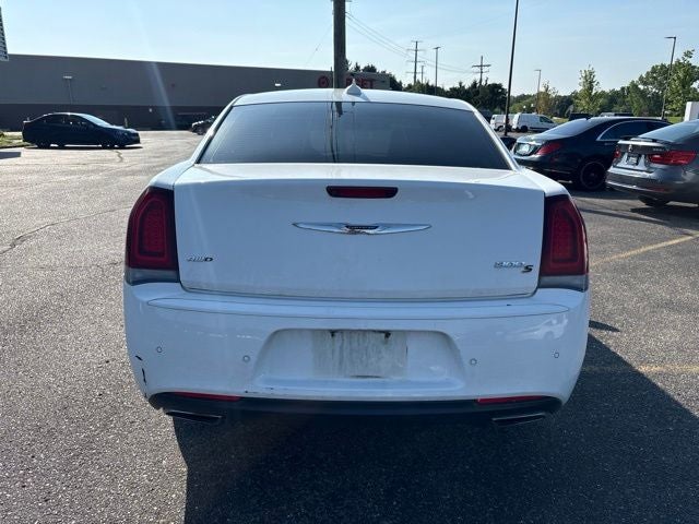 2018 Chrysler 300 S