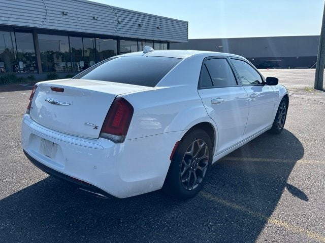 2018 Chrysler 300 S