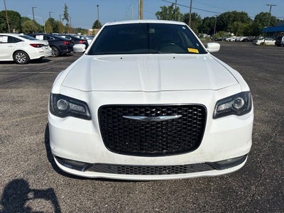 2018 Chrysler 300 S