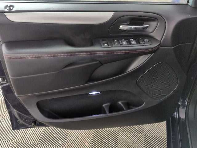 2014 Dodge Grand Caravan R/T
