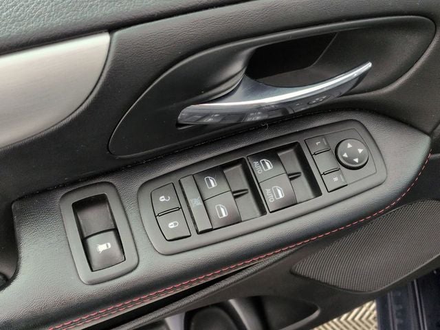 2014 Dodge Grand Caravan R/T