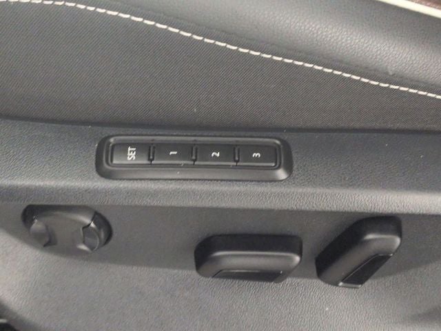 2022 Volkswagen Tiguan 2.0T SEL R-Line