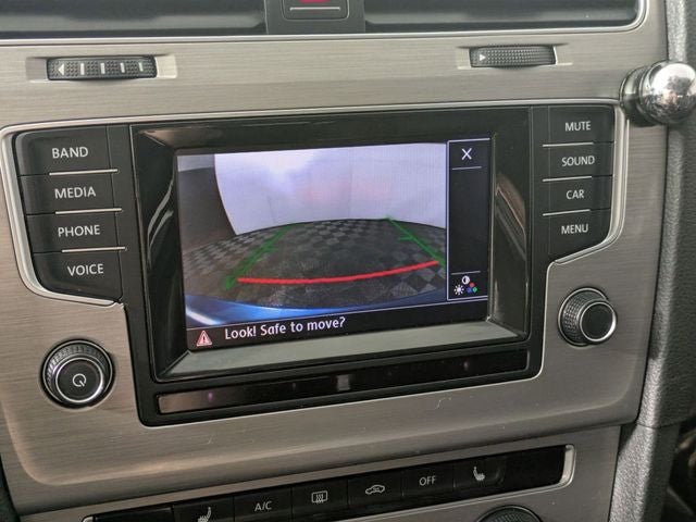 2015 Volkswagen Golf SportWagen SE